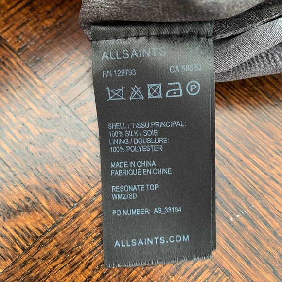 NWOT All Saints Silk Graphic print sleeveless top. Size 0 - Picture 4 of 9